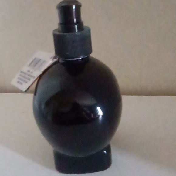 Hand Soap - Picture 4 of 6